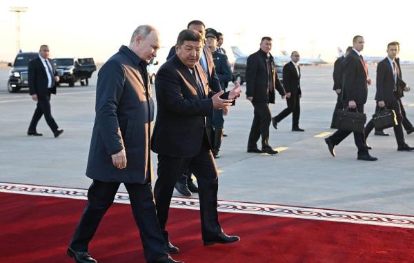 Tổng thống Putin công du nước ngoài lần đầu tiên kể từ lệnh bắt của ICC
