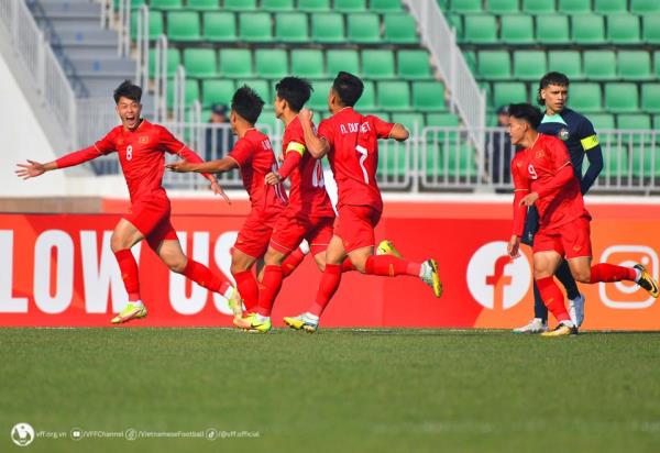 Đội tuyển Việt Nam đấu Trung Quốc, Uzbekistan và Hàn Quốc: Như một bảng đấu vòng loại World Cup
