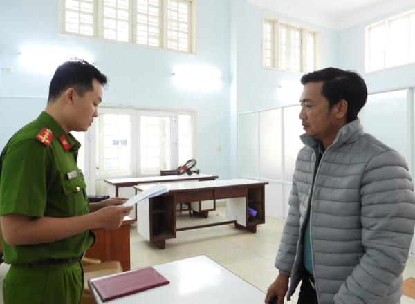 Nổ phân lô, bán nền khu đất nông nghiệp 600m2 để chiếm đoạt 900 triệu đồng