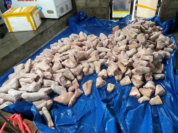 Ngăn chặn thực phẩm bẩn dịp cuối năm