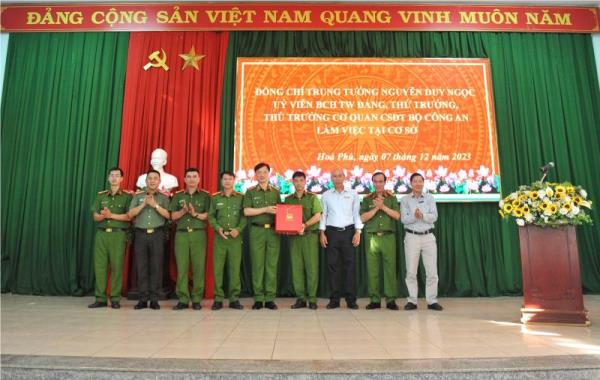 Thứ trưởng Bộ Công an Nguyễn Duy Ngọc kiểm tra công tác tại Công an tỉnh Đắk Lắk