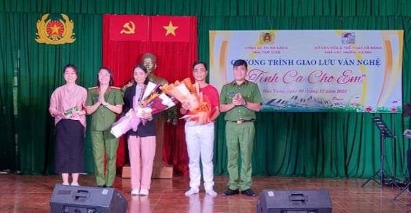 Giao lưu văn nghệ  Tình ca cho em tại Trại Tạm giam, Công an thành phố Đà Nẵng