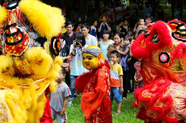 Lễ hội trung thu độc đáo lần đầu tiên xuất hiện tại Vincom Shophouse Royal Park Quảng Trị