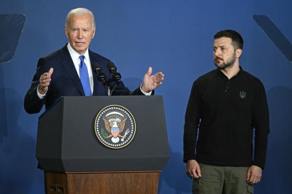 Tổng thống Biden tăng tốc hỗ trợ Ukraine trước khi rời nhiệm sở
