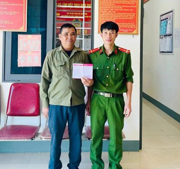Nhờ Công an xã, một người dân kịp dừng chuyển số tiền khủng cho đối tượng lừa đảo