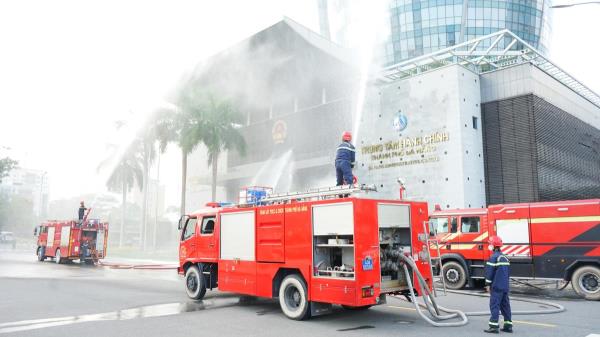 Đà Nẵng tổ chức thực tập chữa cháy và cứu nạn tại Trung tâm Hành chính