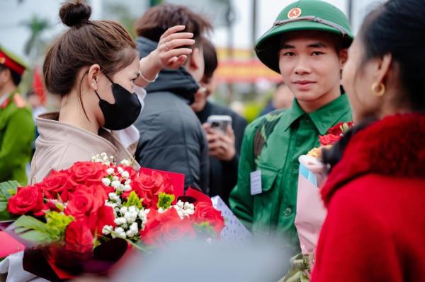 Hà Tĩnh: 1.500 tân binh lên đường nhập ngũ