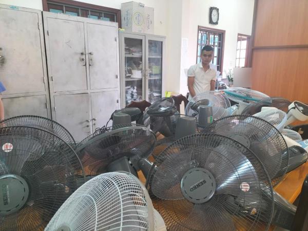 Đi trộm theo đơn đặt hàng