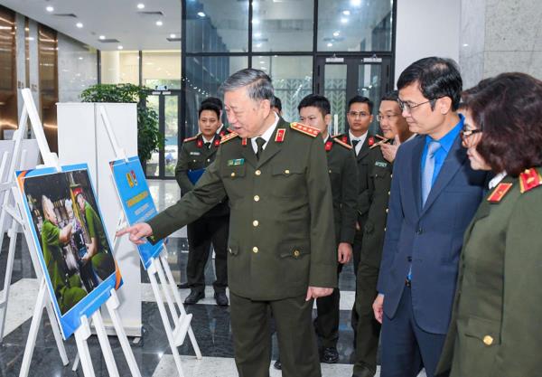 Công an chính quy phát huy vai trò trong công tác thanh niên ở cơ sở