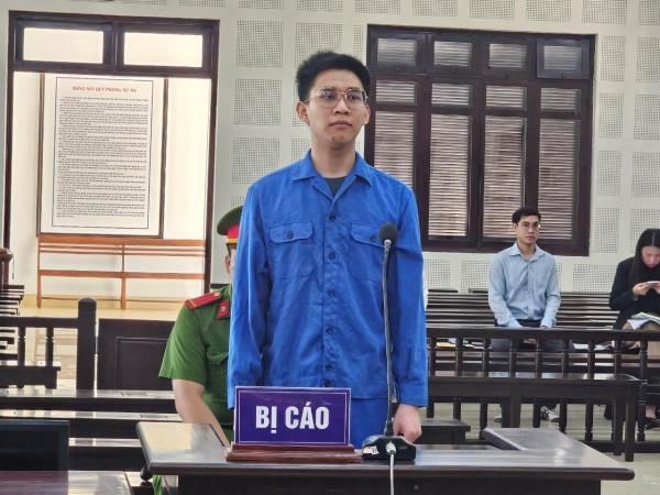 Tuồn điện thoại lậu từ nước ngoài về Đà Nẵng, lái buôn Thái Lan lãnh án tù