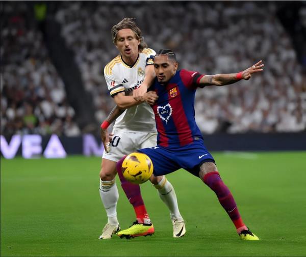 Barcelona thất bại toàn tập