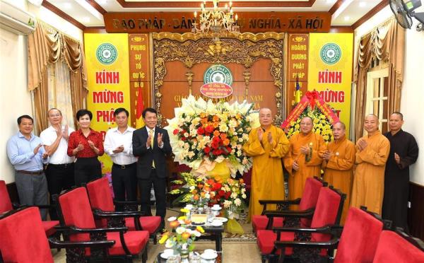 Lãnh đạo Bộ Công an chúc mừng Giáo hội Phật giáo Việt Nam nhân dịp Đại lễ Phật đản Phật lịch 2568