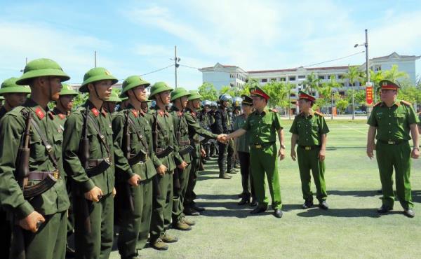 Hơn 16.000 chiến sĩ nghĩa vụ hoàn thành khóa huấn luyện