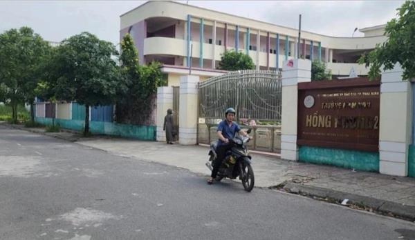 Bắt khẩn cấp 1 cô giáo, đã có kết quả khám nghiệm bé 5 tuổi chết vì bị bỏ quên trên xe