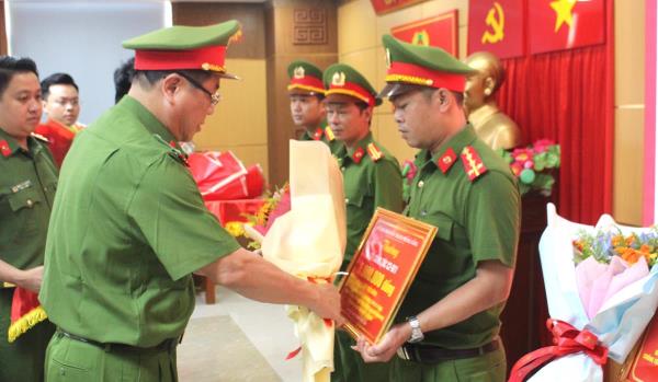 Phát huy sức mạnh tổng hợp của lực lượng 911 trong đấu tranh, trấn áp các loại tội phạm