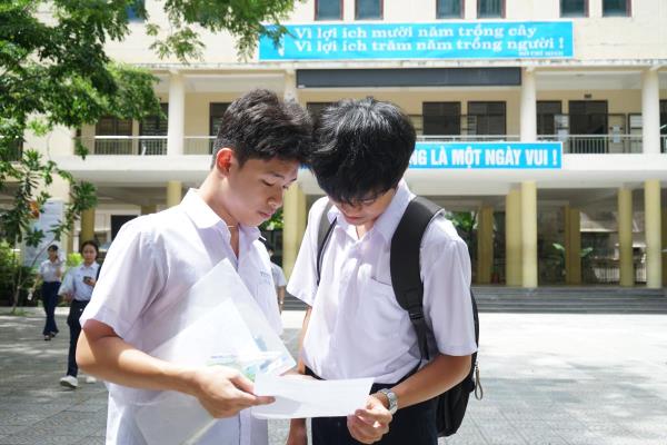 Học sinh Đà Nẵng hoàn thành môn thi cuối cùng kỳ thi vào lớp 10 THPT