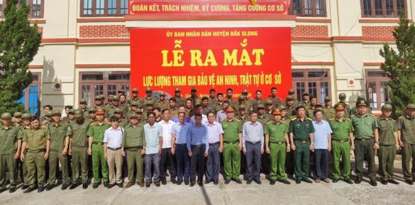 Đồng loạt tổ chức Lễ ra mắt Lực lượng tham gia bảo vệ ANTT ở cơ sở