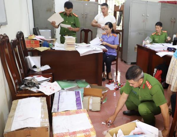 Đắk Nông: Cảnh báo tình trạng mua bán các loại giấy tờ giả qua mạng xã hội