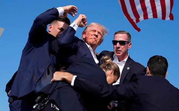 Khung cảnh hỗn loạn khi ông Trump bị bắn tại buổi vận động tranh cử