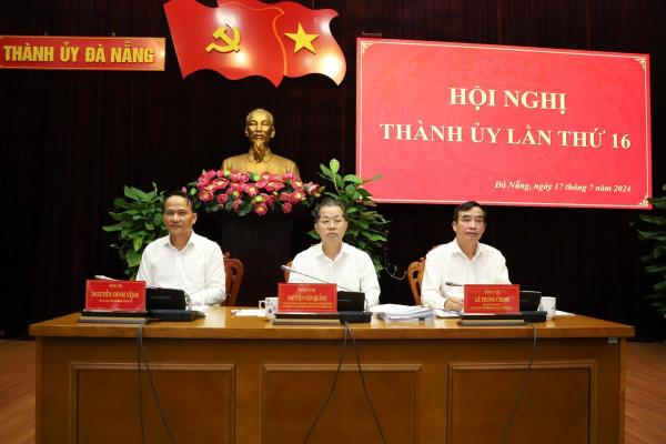 Tập trung lãnh đạo, chỉ đạo thực hiện quyết liệt các giải pháp phát triển kinh tế - xã hội