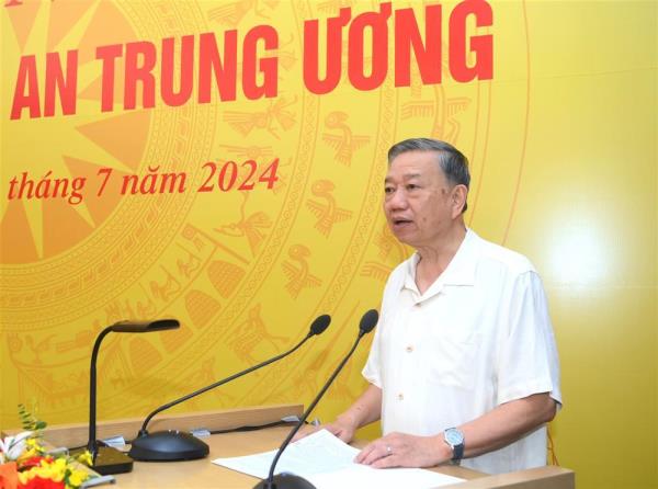 Tiếp tục là một trong số cấp ủy gương mẫu, đi đầu tiêu biểu, toàn diện trong hệ thống chính trị