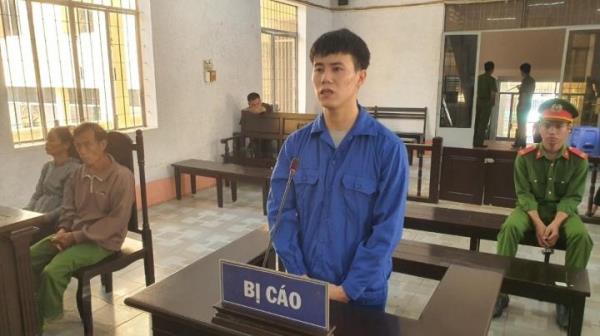 Kẻ thiêu sống vợ bầu lãnh 15 năm tù