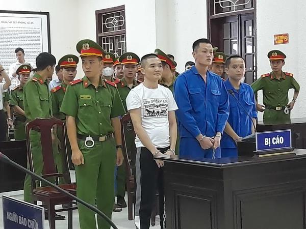 Xét xử Quân Idol và đồng phạm với hàng loạt tội danh