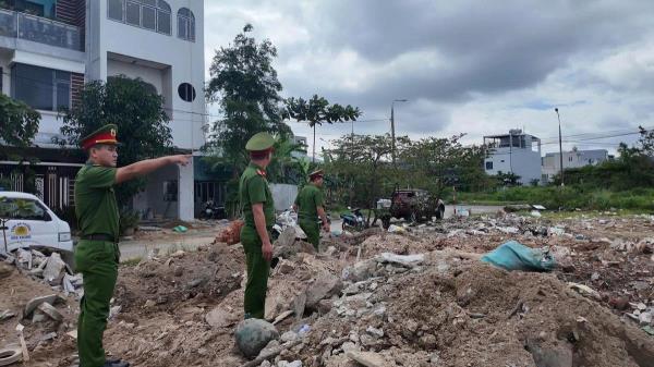 Công an phường quyết liệt xử lý tình trạng đổ xà bần trái phép
