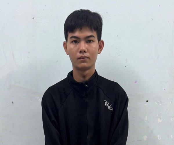Quen qua mạng một bé gái bị xâm hại tình dục