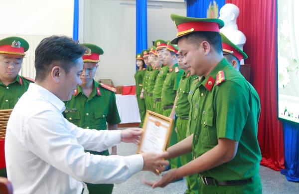 Xây dựng Ngũ Hành Sơn là phường không ma tuý, không có vi phạm về quản lý người nước ngoài