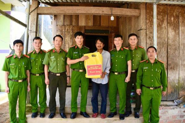 Công an các xã vùng cao tiếp tục bám sát địa bàn, gần dân, sát dân