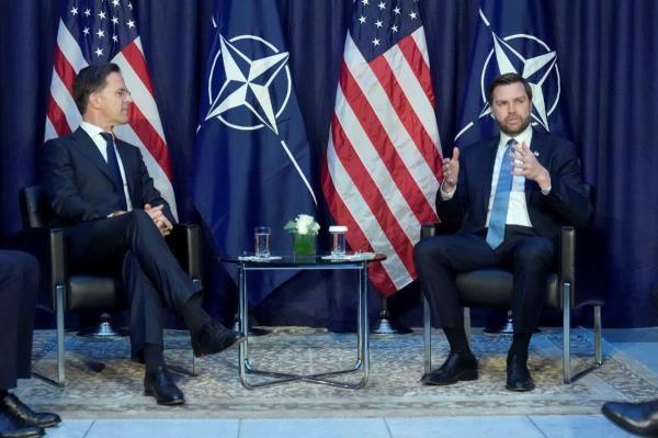 Ông Trump trấn an Kiev