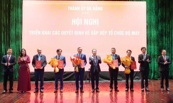 Chủ tịch UBND TP Đà Nẵng Lê Trung Chinh giữ chức Bí thư Đảng ủy UBND thành phố