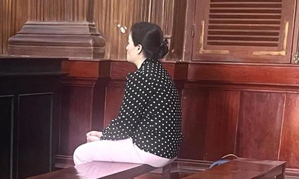 ‘‘Nổ là cháu bí thư tỉnh uỷ lừa đảo hơn chục người bằng sổ đỏ giả