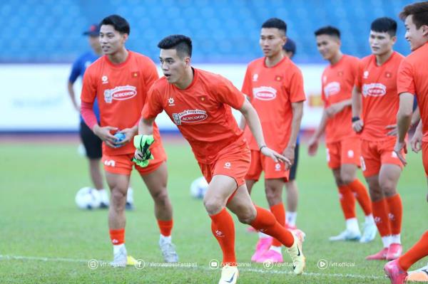 Đội tuyển Việt Nam với phi vụ tháng 3: Khối rubik trong tay HLV Kim Sang-sik