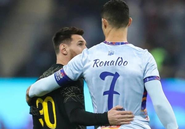 Messi và Ronaldo được ví như... người đẹp