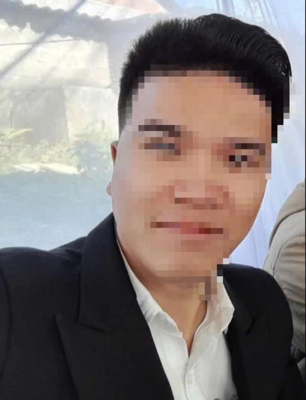 Vợ chồng câu kết tống tiền