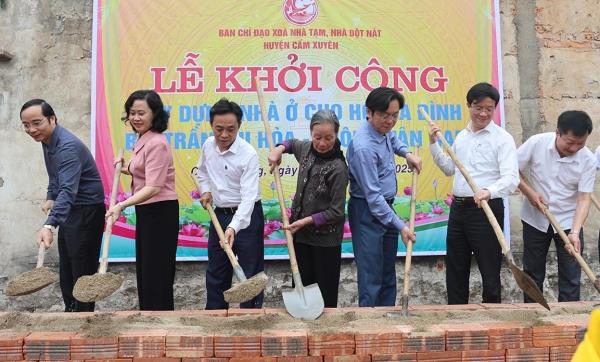 Cả nước đã hỗ trợ xóa 195.068 nhà tạm, nhà dột nát