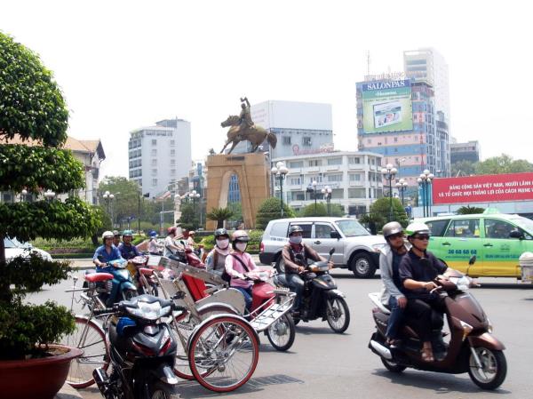 50 năm đất nước gấm hoa