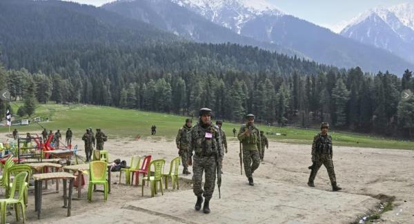 Ấn Độ hạ cấp quan hệ với Pakistan sau vụ khủng bố
