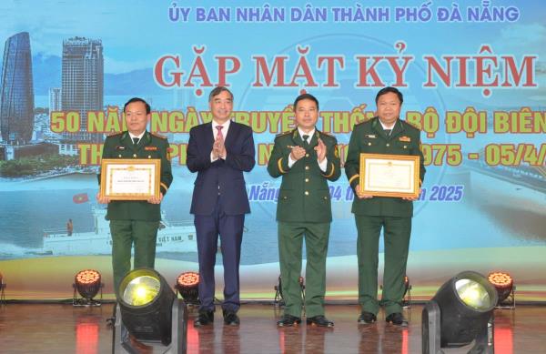 Chiến đấu giỏi, công tác tốt và dân vận khéo