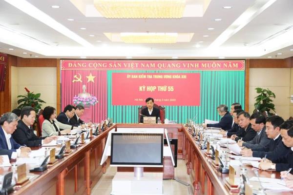 Ủy ban Kiểm tra Trung ương kỷ luật và đề nghị kỷ luật nhiều lãnh đạo, cựu lãnh đạo