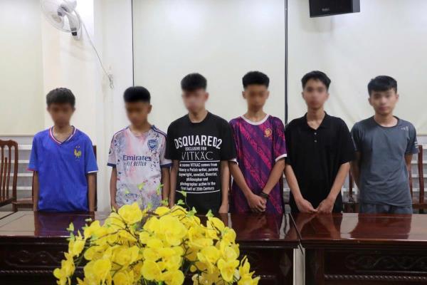 Nhóm báo thủ trộm cắp