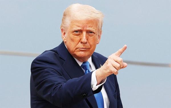 Ông Trump chỉ trích ông Zelensky tạo cớ cho Nga dội bom Ukraine