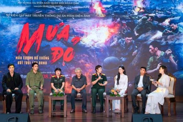 Nhìn lại hành trình đưa trận chiến 81 ngày đêm tại thành cổ Quảng Trị lên màn ảnh rộng qua Mưa đỏ