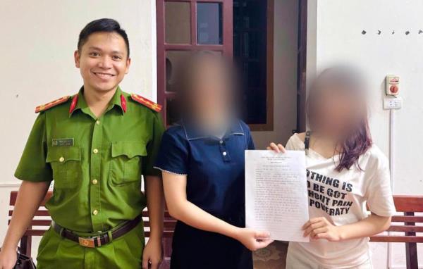 Bất ngờ nhận được 2 tỷ đồng, người phụ nữ nhờ Công an tìm chủ nhân để trả lại
