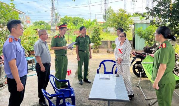 Khởi tố cán bộ hội phụ nữ tham ô tài sản