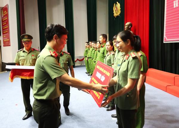 Trang bị hậu cần cho lực lượng Công an cấp xã đáp ứng nhu cầu trong tình hình mới