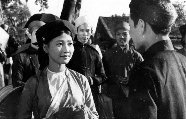 Chiếu phim chào mừng Đại hội đại biểu toàn quốc lần thứ XIV của Đảng