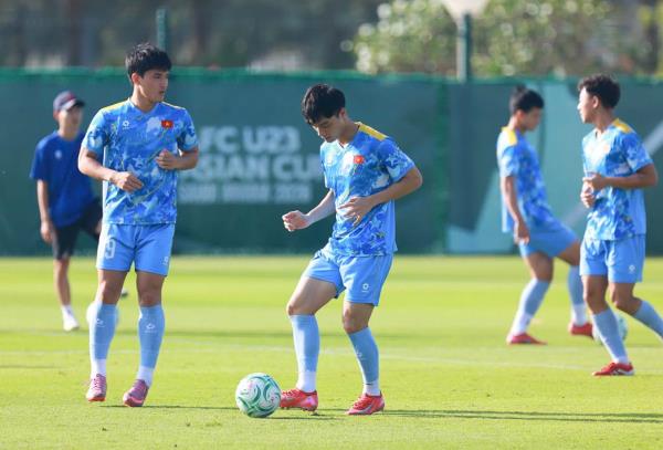 U.23 Việt Nam vs U23 UAE 22 giờ 30 tối nay: Không dừng lại